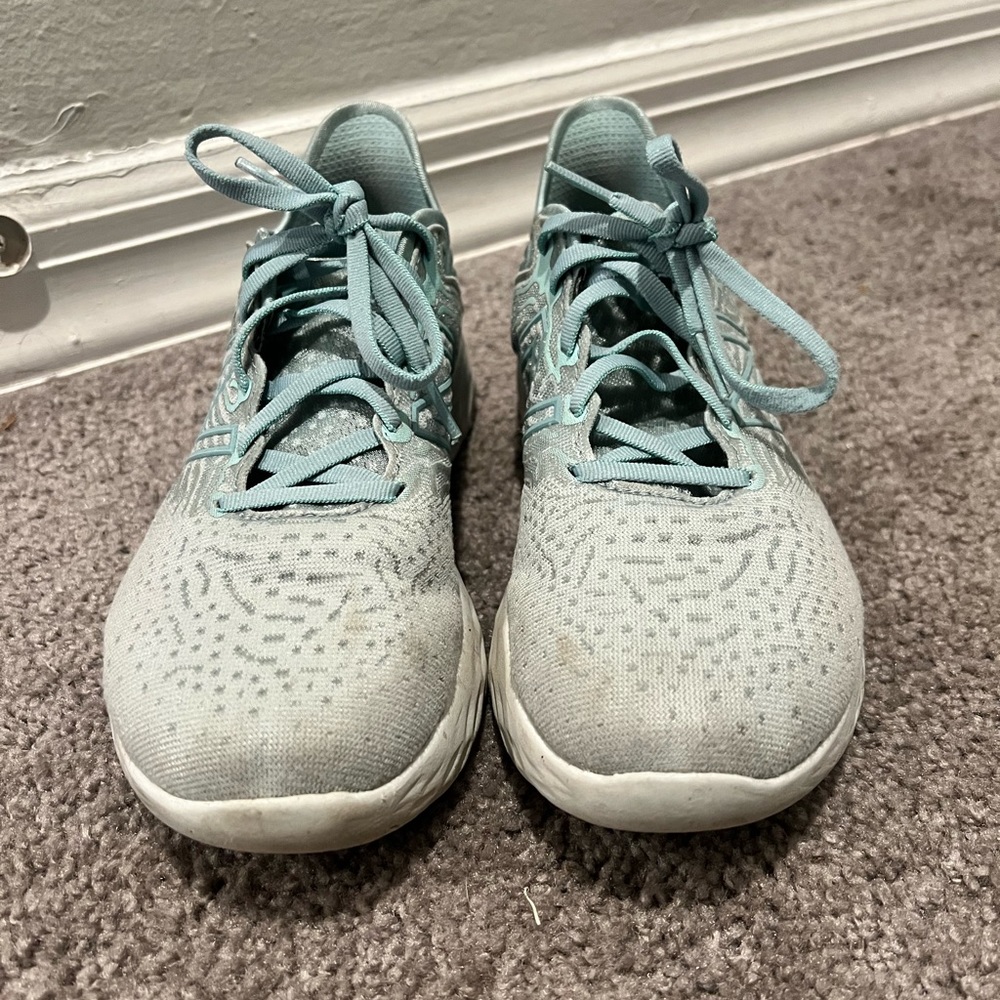 New balance sneakers 7.5